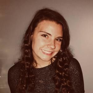 Meet your Posher, Olivia